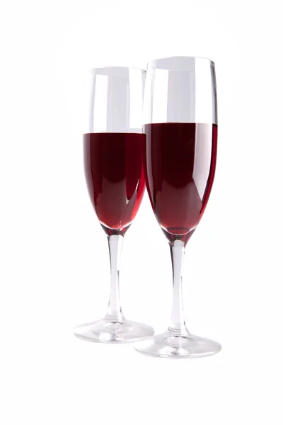 Bu beyaz bitti izole kırmızı şarap ile gözlük vardır — Stok fotoğraf