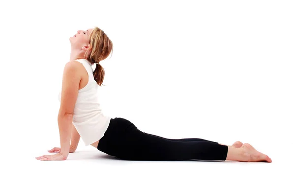 Hermosa chica practicando yoga — Foto de Stock