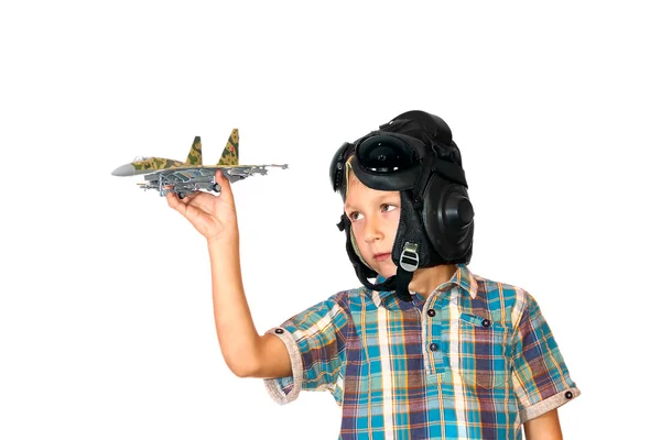 Garçon jouer avec jet modèle d'avion — Photo