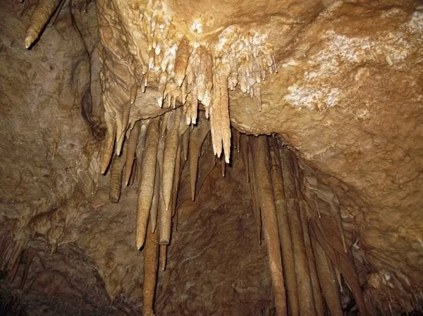 洞窟の中に。コーカサス山脈 — ストック写真