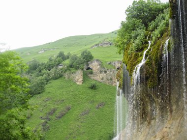 Krallar watrefall. 77 dizeleri