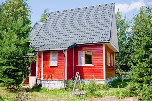 Neues kleines Landhaus — Stockfoto