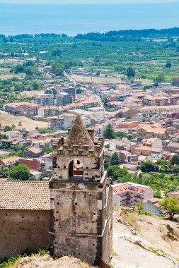 Ortaçağ kilise ve sahil Sicilya