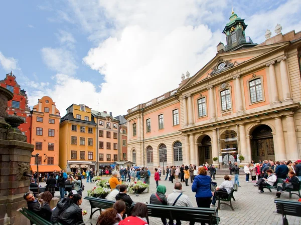 Academia Sueca y Museo Nobel en la plaza Stortorget de Estocolmo — Foto de Stock