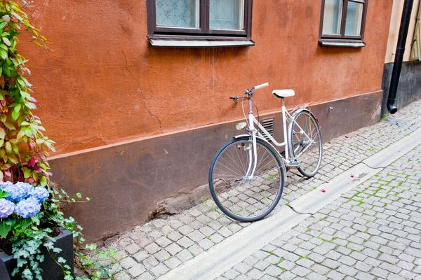 Rua na cidade velha de Estocolmo — Fotografia de Stock