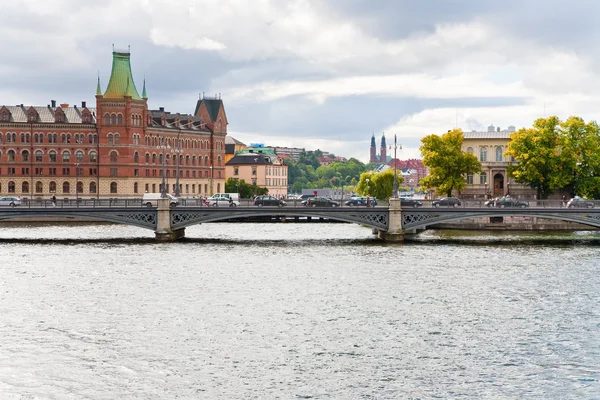 Canale e ponte a Stoccolma — Foto Stock