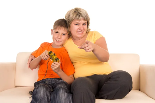 Bom menino brincando com a mãe — Fotografia de Stock