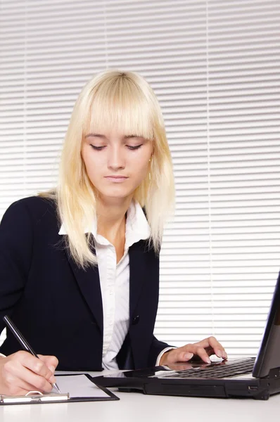 Woman at office — Stock Photo, Image