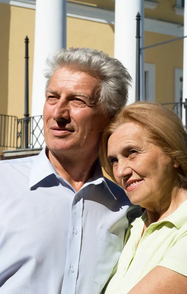 Sarayı'nda yaşlı çift — Stok fotoğraf