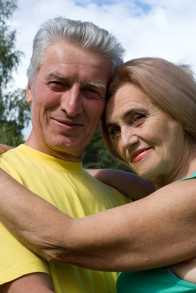 Χαριτωμένο ηλικιωμένο ζευγάρι — Φωτογραφία Αρχείου