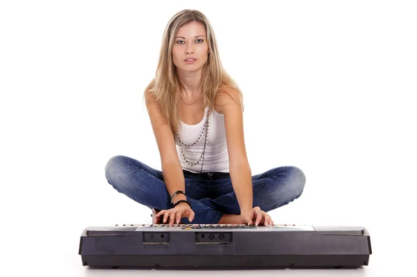 Chica y sintetizador —  Fotos de Stock