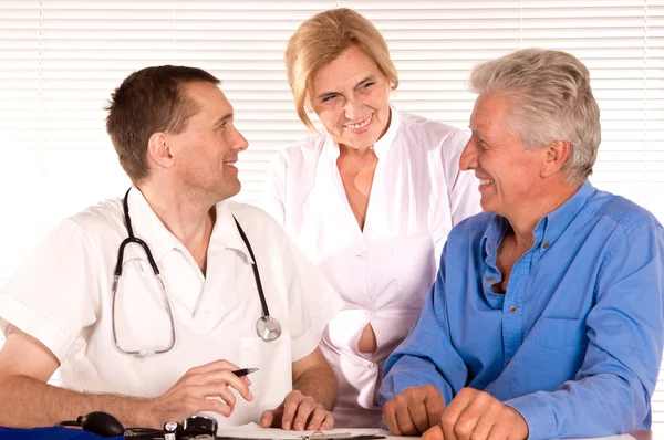 Doctor and citizens — Stock Photo, Image