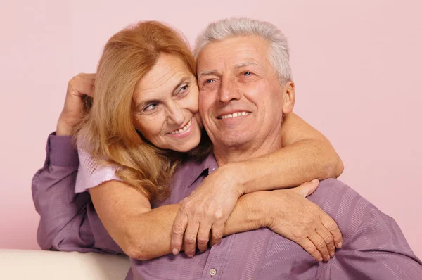 Glückliches altes Paar — Stockfoto
