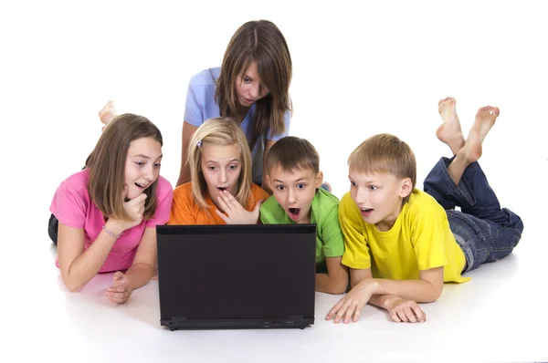 Kids with computer — Stock Photo, Image