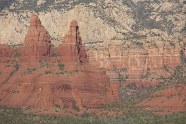 iki rahibe, sedona arizona