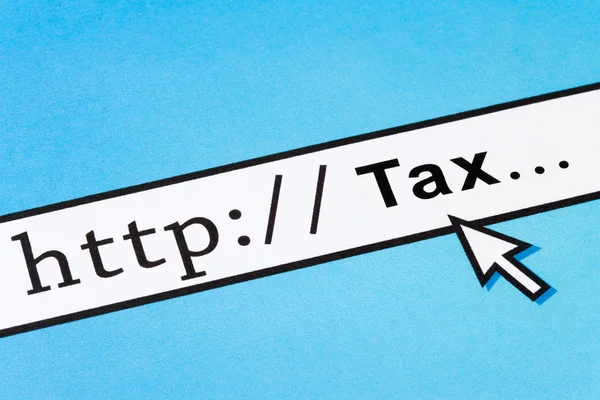 Подача налогов онлайн — стоковое фото