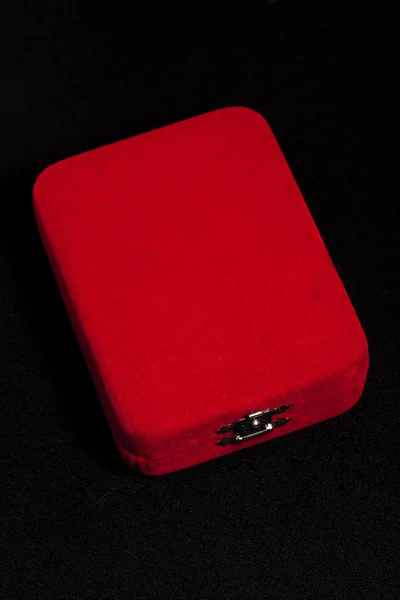 Caixa de jóias vermelha — Fotografia de Stock