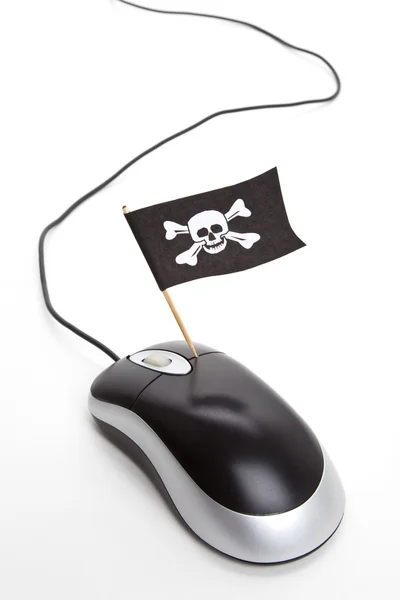 Korsan bayrağı ve bilgisayar fare — Stok fotoğraf