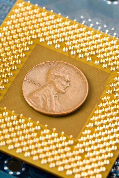 CPU computador e dólar — Fotografia de Stock