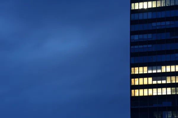 Modern office building in dusk — Stock Photo, Image