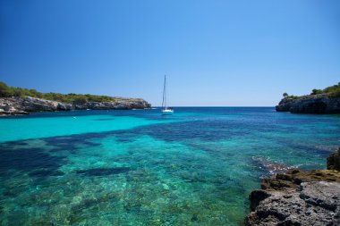 Menorca denizde yat