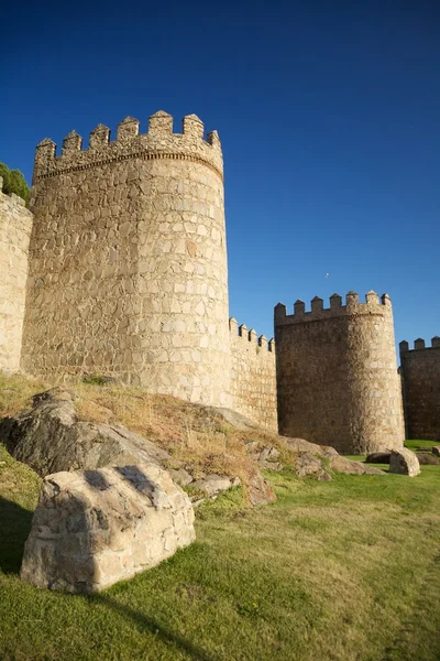 Detalhe da muralha da cidade de Avilla — Fotografia de Stock