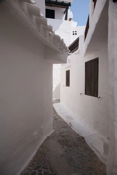 White narrow alley — Stock Photo, Image