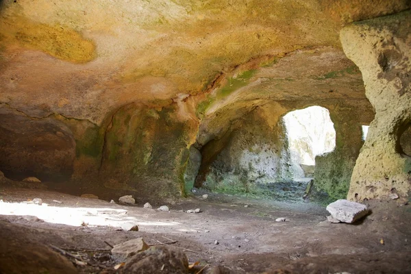 Grotta preistorica — Foto Stock