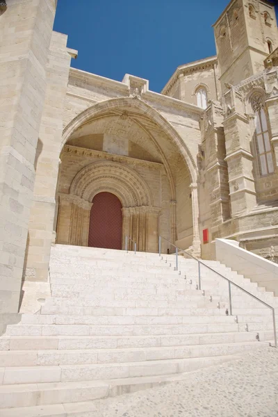 Porte de la cathédrale de la ville de lleida — Photo