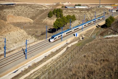 yüksek hızlı tren