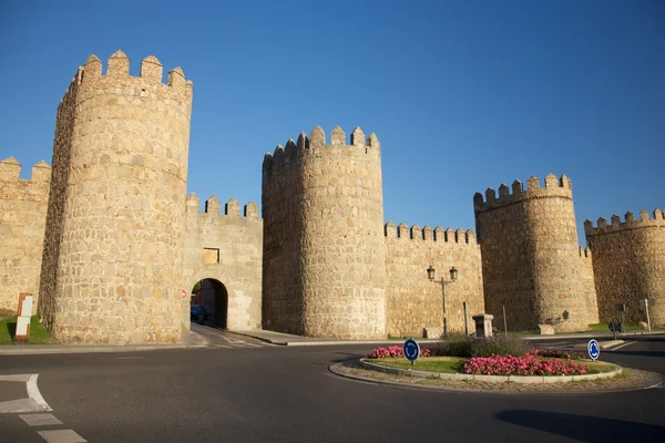 Rotonda en la puerta de Ávila — Foto de Stock