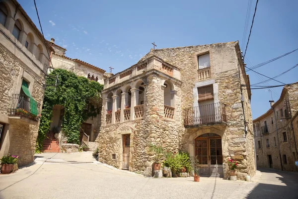 Street at a village in Girona — Stock Photo, Image