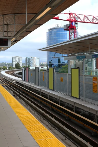 Light rail tracks & station in Richmond BC, Canada. — Stock Photo, Image