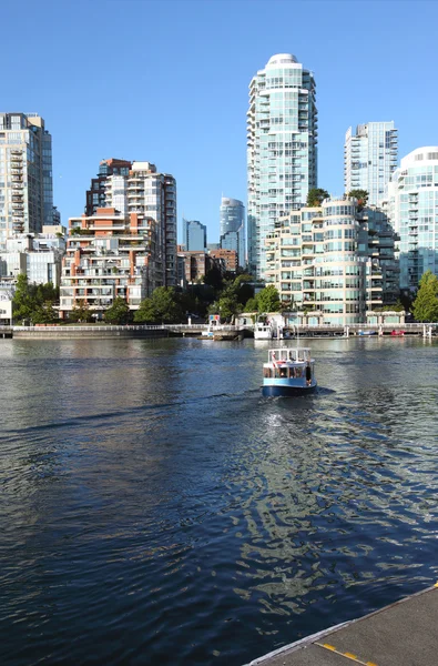 Vancouver BC skyline del centro a False Creek Canada . — Foto Stock
