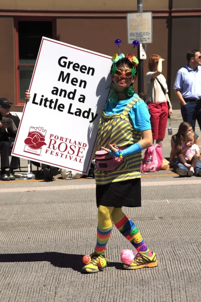 PORTLAND - JUNE 12: Rose Festival annual parade through downtown June 12, 2 — Stock Photo, Image