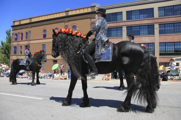 Portland - 12 juni: steg festival årlig parad genom centrala 12 juni, 2 — Stockfoto
