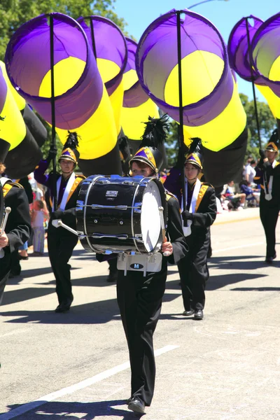 Portland - 12 juni: steeg festival jaarlijkse parade door het centrum van juni 12, 2 — Stockfoto