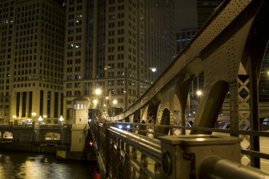 gece Chicago