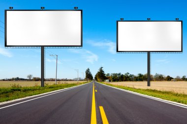 ülke yolda billboard
