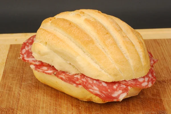 Sandwich de salami 002 — Foto de Stock
