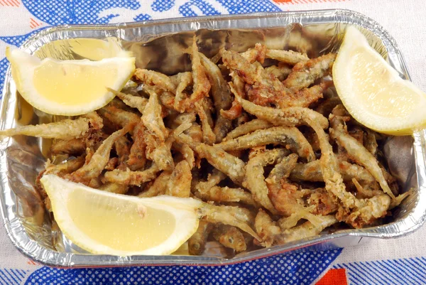 stock image A basket of tasty fried fish