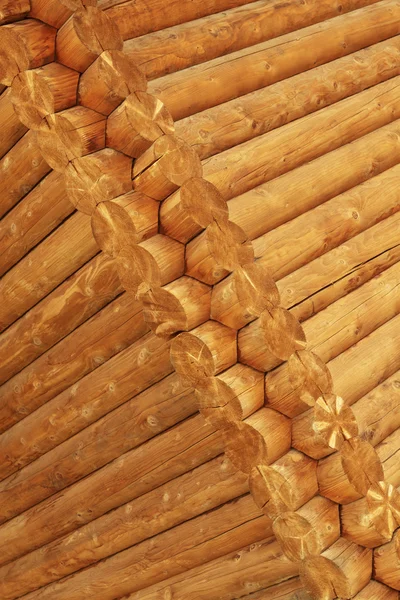 Esquina de troncos situada en diagonal —  Fotos de Stock
