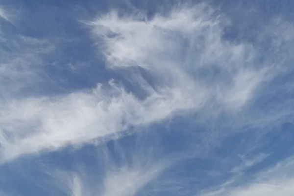 Wolkenlandschaft - nur Himmel und Wolken — Stockfoto