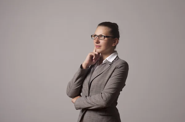 メガネの若いビジネス女性の肖像画 — ストック写真