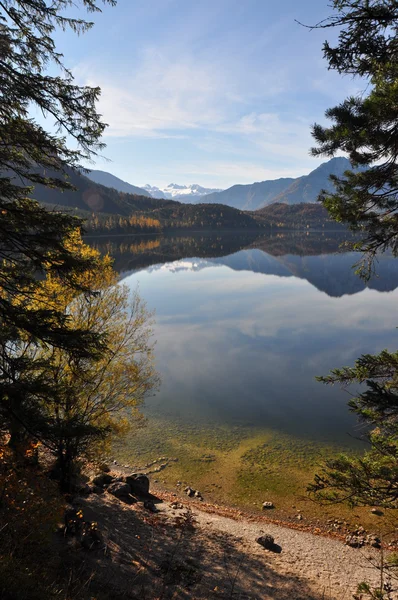 Beautiful lake in the alps — Stock Photo, Image