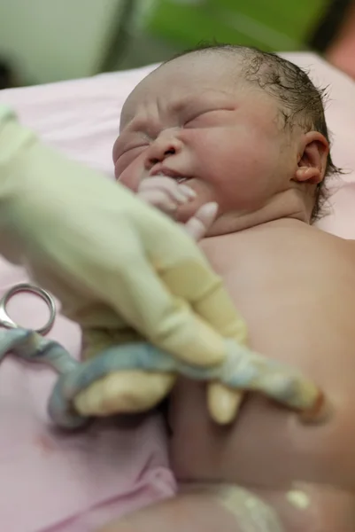 Bambino in sala operatoria — Foto Stock