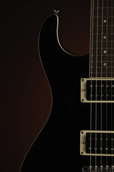 赤黒のエレク トリック ギター — ストック写真