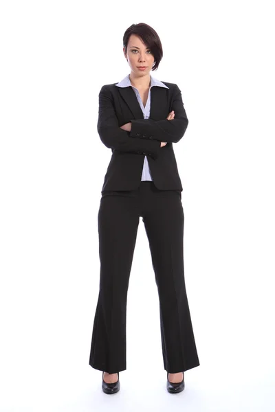 Schöne ernsthafte junge Geschäftsfrau im Anzug — Stockfoto