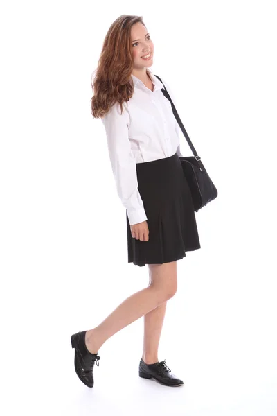 Bela menina da escola secundária em sorrisos uniformes — Fotografia de Stock