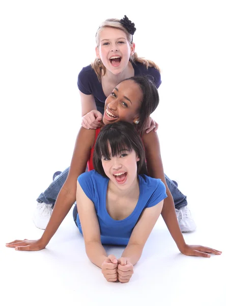 Šťastný multi etnické dívka přátelé lidská totem pól — Stock fotografie